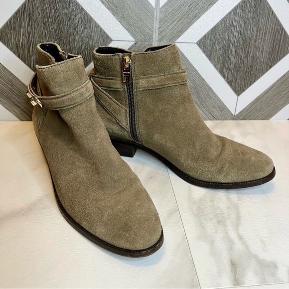Coach Women's Size 7.5 Coleen Suede Leather Side Zip Ankle Boots Taupe - Picture 1 of 12
